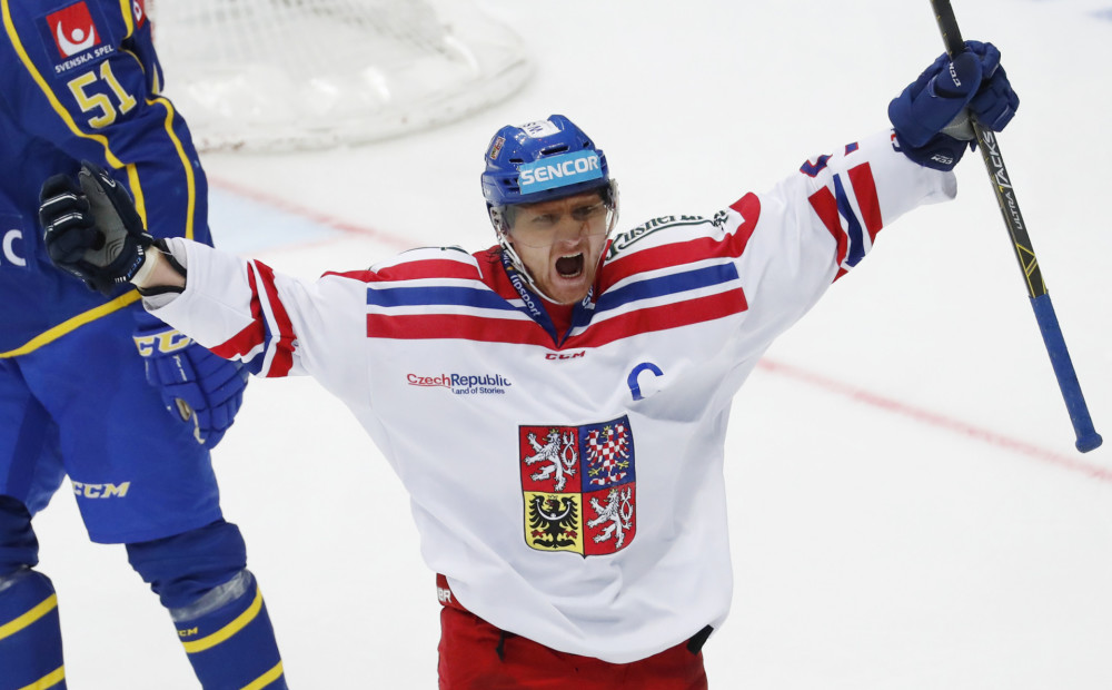 37 gadu vecumā karjeru beidz slavenais čehu hokejists Erats