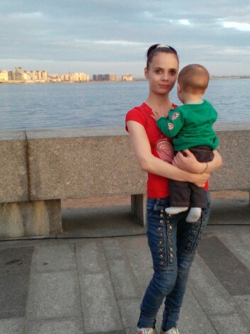 Диана, по словам родственников, была хорошей мамой лишь на фото