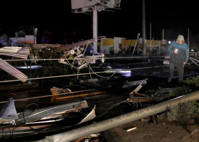 Tornado iznīcināja mājas, apgāza automašīnas un elektrības līnijas, atstājot aiz sevis pamatīgu postažu. Iedzīvotāji piedzīvoja īstas šausmas, jo šī dabas parādība šajā Čīles daļā sastopama reti.