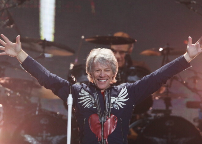 Amerikāņu rokzvaigznes "Bon Jovi" piedārdinās Tallinu uz 15 tonnu smagas skatuves