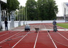 Stadions „Daugava” esot ierauts nesportiskās jezgās, kuru dēļ no Rīgas uz Ogri tika pārceltas starptautiskās vieglatlētikas sacensības „Rīgas kausi”.