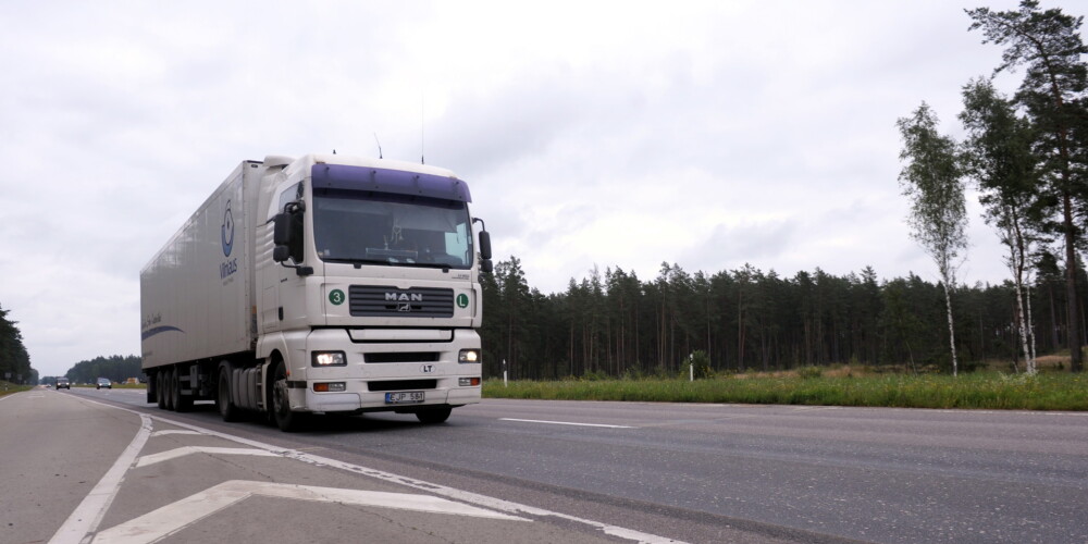 Valsts ieņēmumu dienests plāno veikt pārbaudes uz valsts lielākajiem autoceļiem