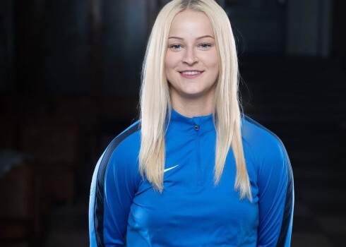 Viena no Latvijas vadošajām BMX braucējām Vanesa Buldinska.