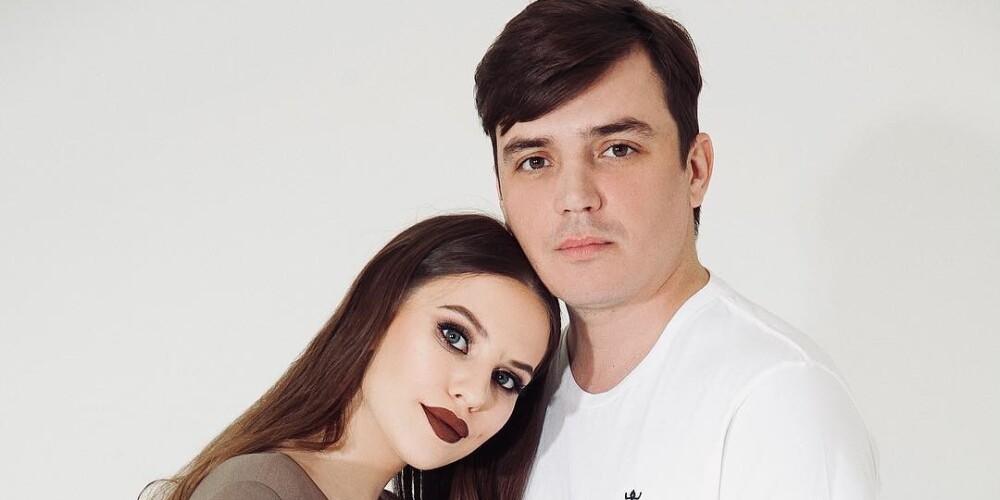 Беременная звезда "Дома-2" Саша Артемова показала первое фото с семейной фотосессии