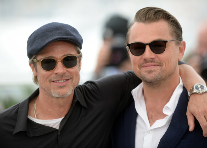 Брэд Питт потребовал убрать свое фото с плакатов «Парада натуралов»