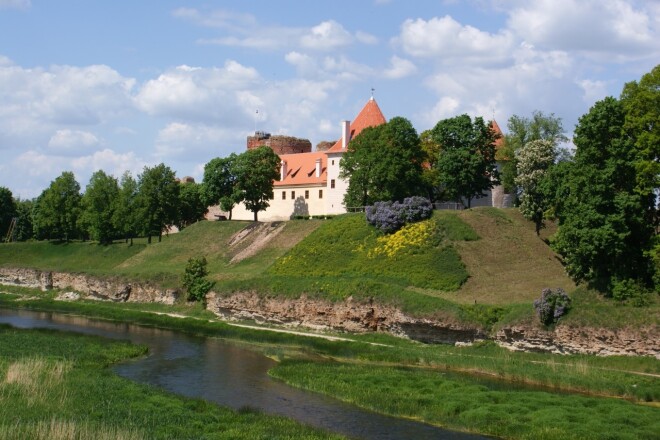 Šajā nedēļas nogalē pirms lielās līgošanas Novada svētkos savu 41o. dzimšanas dienu svinēs Bauska.