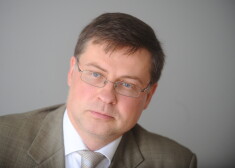 Deputāts Valdis Dombrovskis.