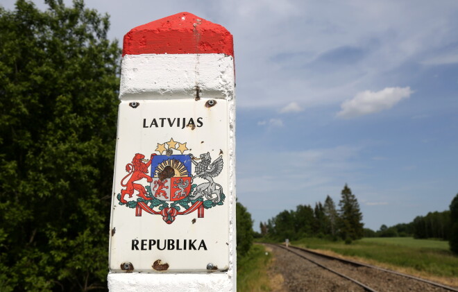Robežstabs uz Latvijas un Lietuvas robežas pie nepabeigtā sliežu ceļa Reņģe-Mažeiķi.