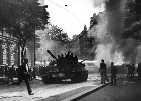 Krievija 1968. gada iebrukumu Čehoslovākijā grib nodēvēt par "situācijas stabilizēšanu". Pirms 26 gadiem Maskava pati to atzina par nelikumīgu agresiju.