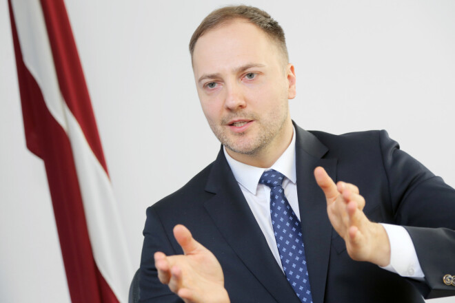 KPV LV pārstāvošais iekšlietu ministrs Sandis Ģirģens.
