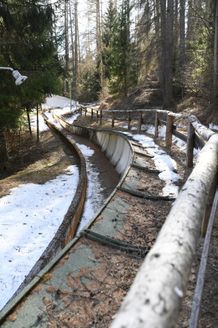 Kortīnas d’Ampeco bobsleja un kamaniņu trase.