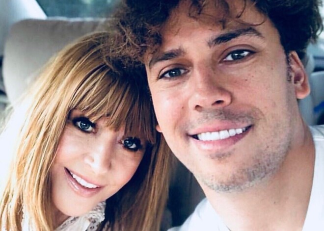 Алла Пугачева коротко поздравила Максима Галкина с 43-летием