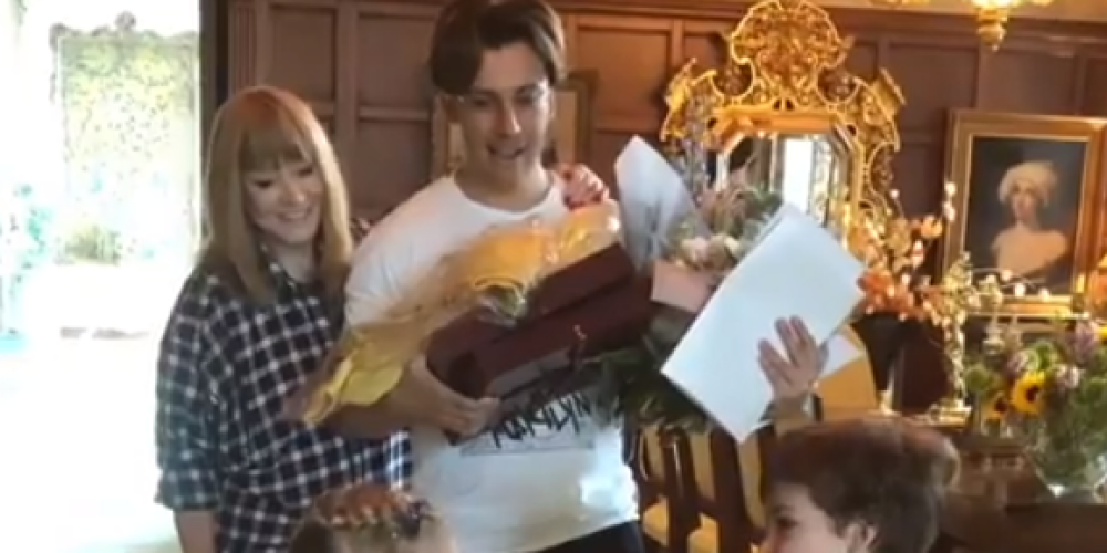 Более 2 млн просмотров: Максим Галкин впервые показал, как дети поздравили его с днем рождения