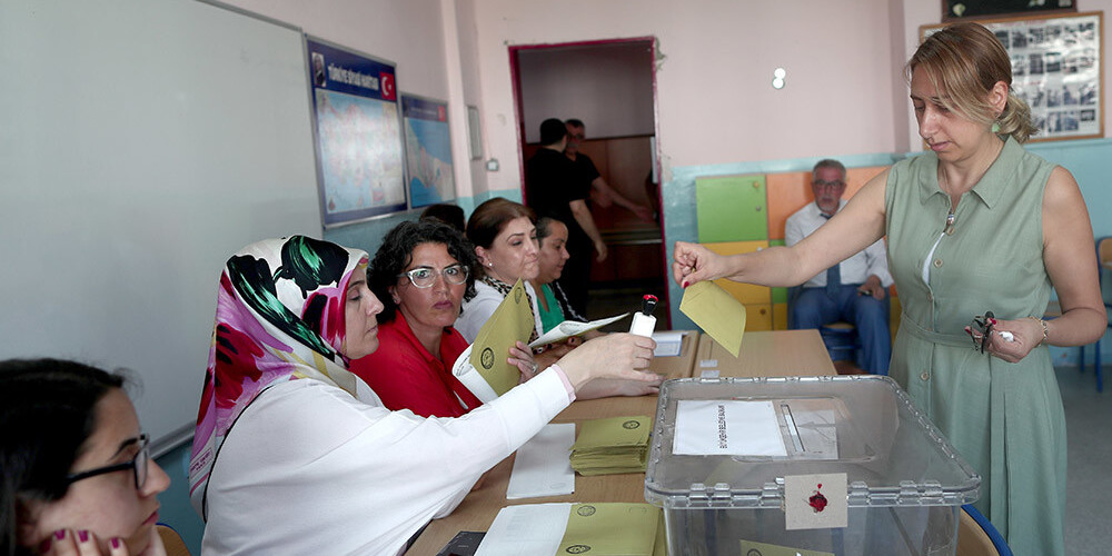 Stambulā notiek atkārtotās mēra vēlēšanas