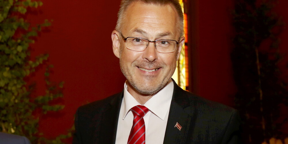 Aleksejs Loskutovs meklē darbu