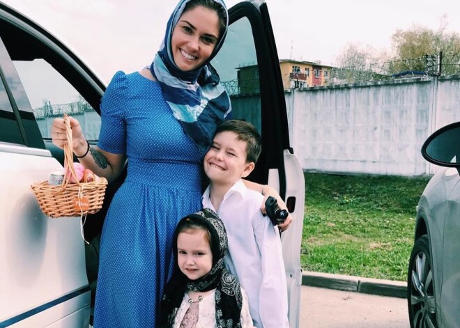 Мать Агаты Муцениеце запрещает ей рожать Павлу Прилучному третьего ребенка