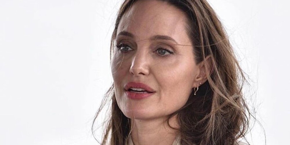 Анджелина Джоли во время недавнего визита в Колумбию потеряла сознание и долго не могла прийти в себя