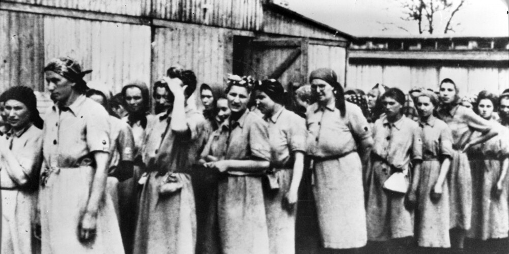 Četras sievietes atklāj, kas ar viņām darīts nacistu koncentrācijas nometnē