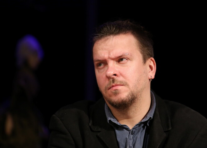 "Ja reiz esmu tāds sūdabrālis..." - nežēlastībā krīt Leļļu teātra galvenais režisors
