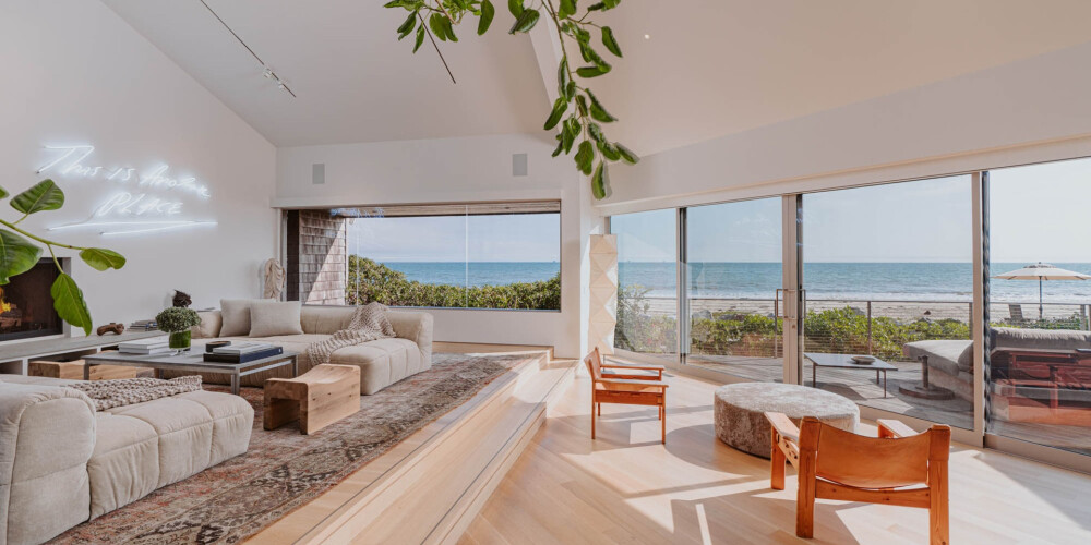 Elena Dedženeresa šo māju pārdod par 24 miljoniem dolāru.