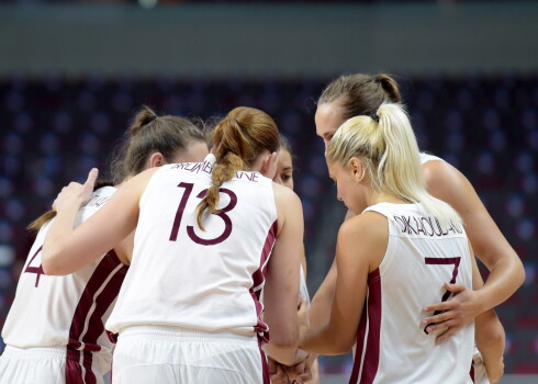 Latvijas sieviešu basketbola izlasei priekšā ļoti smaga cīņa pret vienām no sacensību galvenajām favorītēm.