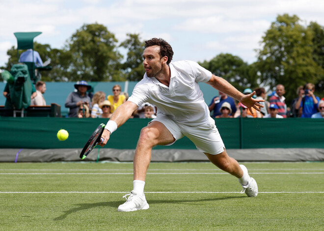 Gulbis apstājas Vimbldonas čempionāta pirmajā kārtā