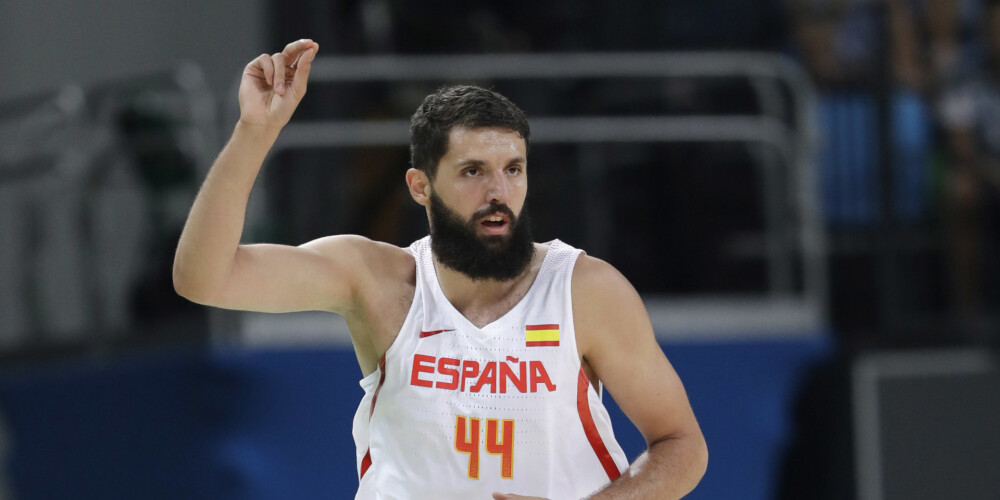 Spāņu basketbola zvaigzne Mirotičs no NBA atgriežas Barselonā un kļūst par Rolanda Šmita komandas biedru