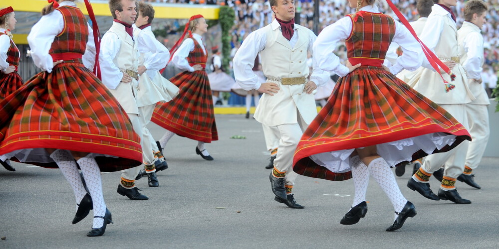 Dziesmu un deju svētku tradīcijas uzturēšanai diasporā atvēl 70 000 eiro