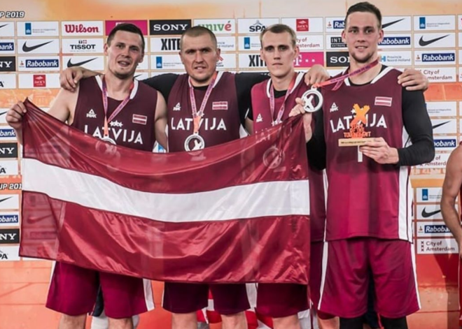 Latvijas 3x3 basketbolisti iekļūst Pasaules tūres posma ceturtdaļfinālā