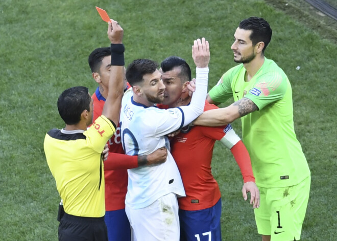 Mesi ar skandālu pamet "Copa America"; Argentīna izcīna trešo vietu