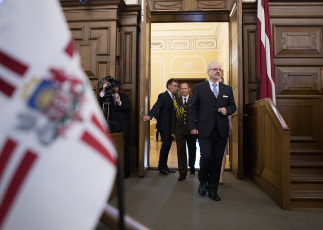 "Ir jāņem rokās slota un jāizmēž māja" - Levits savā pirmajā runā izsakās par problēmām, kuras pilsoņos rada rūgtumu