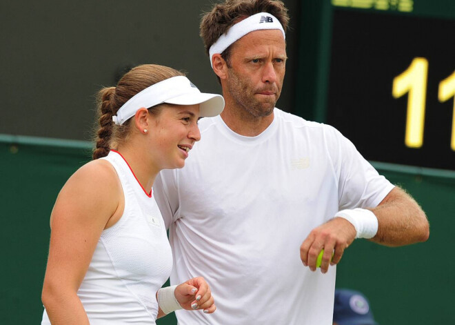 Ostapenko un Lindsteds svin uzvaru Vimbldonas dubultspēlēs