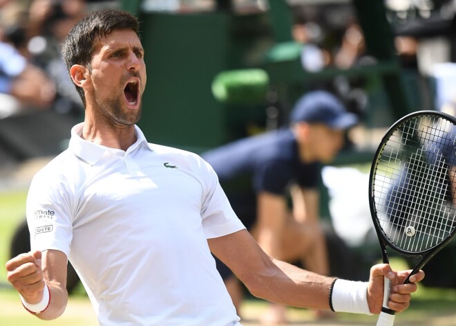 Džokovičs sasniedz savu sesto Vimbldonas finālu, kurā spēkosies ar Federeru