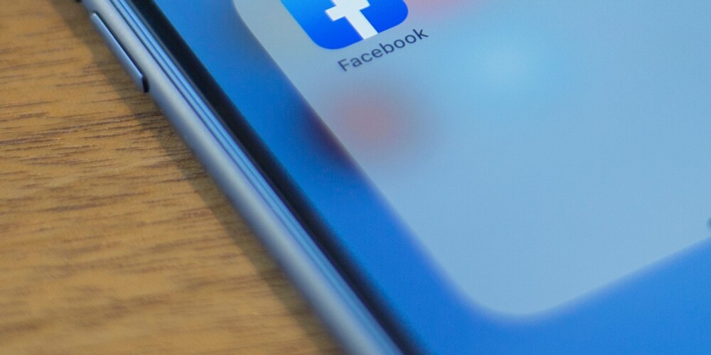 Mediji: ASV regulatori par privātuma pārkāpumiem "Facebook" piespriež piecu miljardu dolāru sodu