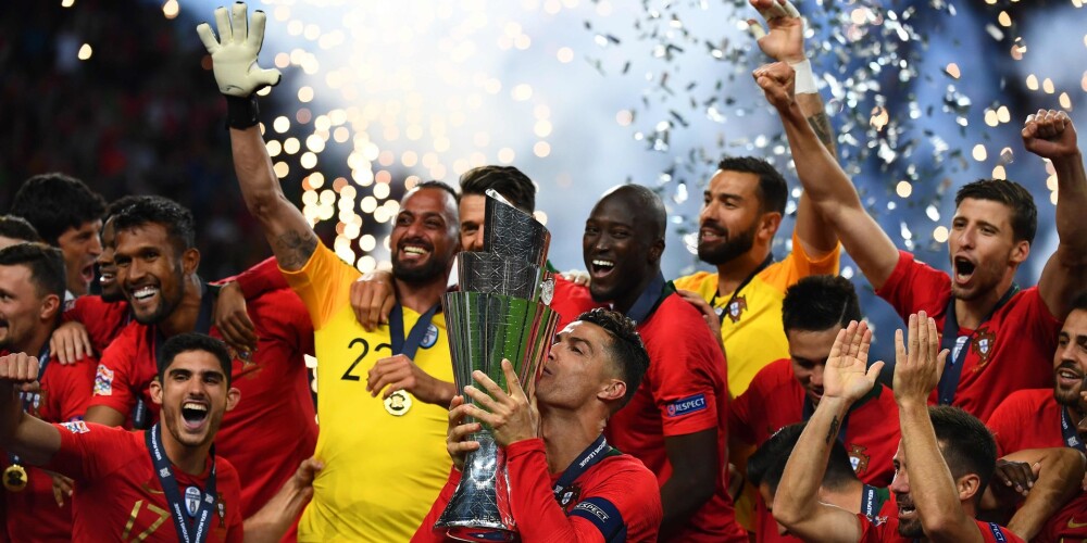 Fani izrādījuši negaidīti lielu interesi par Eiropas futbola čempionātu 2020.gadā