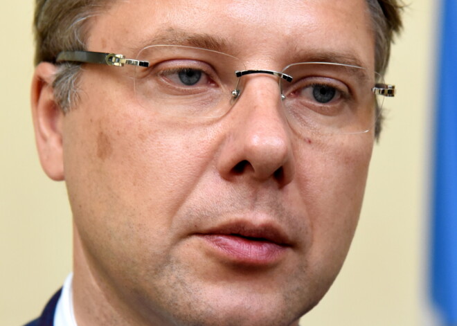 Arī Ušakovs balsojis par Leienu - viņa zinot, ar ko atšķiras Latvija no Lietuvas