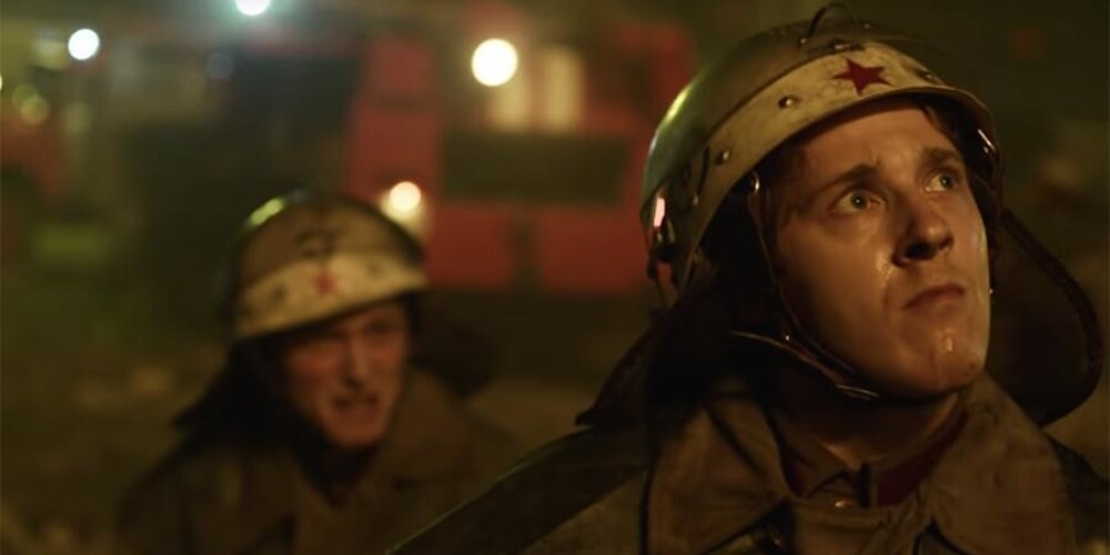 кадр из сериала "Чернобыль"