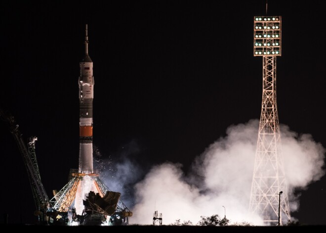 Krievijas kosmosa kuģis ar trim apkalpes locekļiem ieradies Starptautiskajā kosmosa stacijā