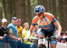 Kalnu riteņbraucējs Blūms kļūst par Latvijas čempionu olimpiskajā krosā
