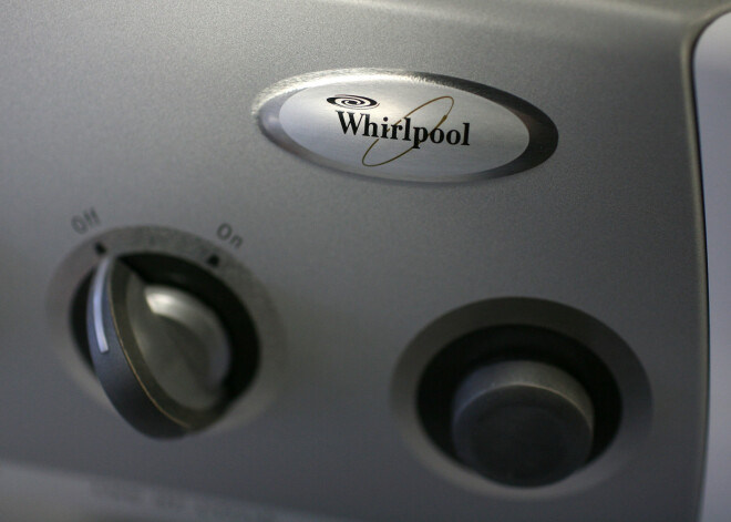 "Whirlpool" pēc 11 gadiem atsauc veļas žāvētājus, kas tiek vainoti vismaz 750 ugunsgrēku izraisīšanā