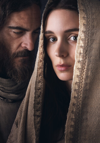 Fēnikss un Mara filmā "Marija Magdalēna".