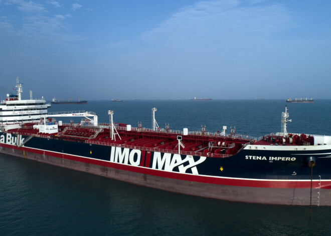 Latvijas pilsonis, kurš atrodas uz Irānas sagrābtā kuģa, sazinājies ar ģimeni