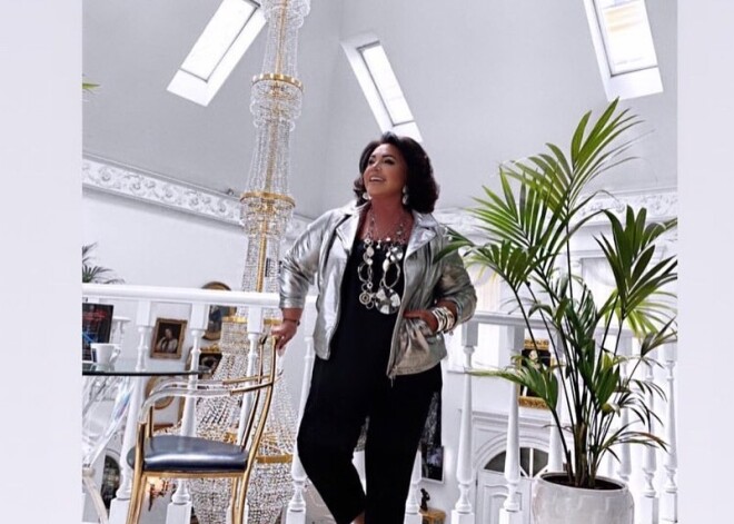 69-летняя Надежда Бабкина преобразилась после похода к стилисту