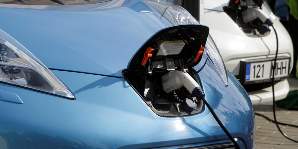 Igaunija gatavojas atjaunot subsīdiju elektromobiļu pircējiem
