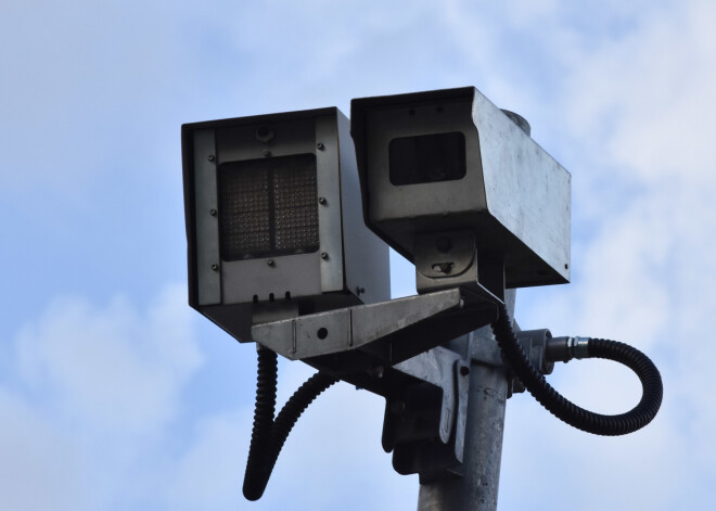 Ģimenes skandālu dēļ pārorientē fotoradarus