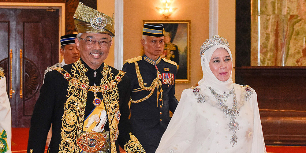 Iespaidīgā ceremonijā kronēts jaunais Malaizijas karalis