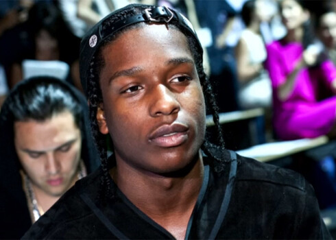 Amerikāņu reperis "A$AP Rocky" apsūdzēts par miesas bojājumu nodarīšanu Stokholmā notikušā kautiņā.