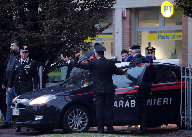 Itālijas policijas operācijā pret mafiju aizturēti 17 cilvēki, tostarp politiķi