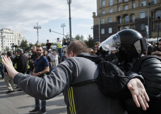 Ārlietu ministrija lūdz Latvijas pilsoņus neiet Maskavā uz masu mītiņiem