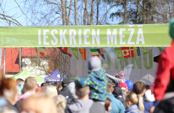 Tūkstoši skrējēju iemīlējuši taku skriešanas seriālu "Stirnu buks" , kas norisinās jau sesto sezonu.